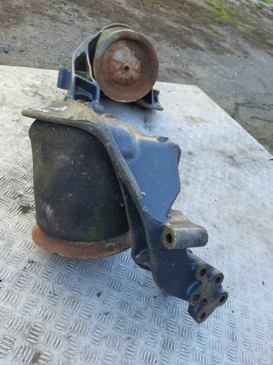 Soporte delantero OEM 00258874444 - Usado image 8