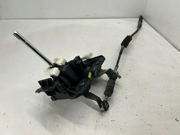 Versnellingspook Subaru Forester SK 35150FJ020 image 2