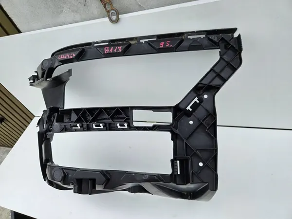 Deslizamento de montagem do para-choque dianteiro Volkswagen Crafter OEM 7C0807724A image 4