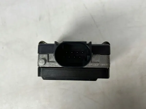 Sensor Radar Distronic BMW OEM 5A9BE2801 - Usado image 3
