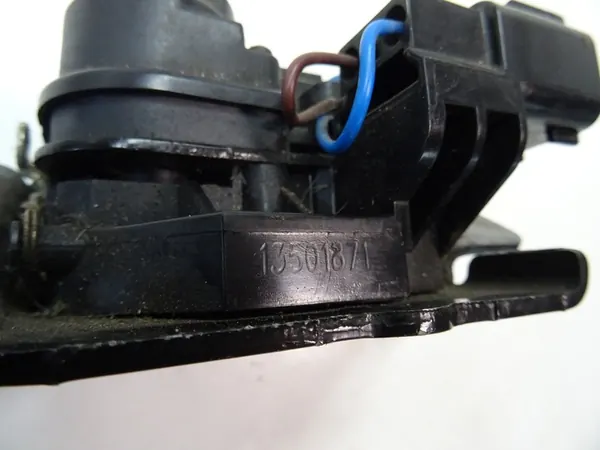 Baklucka Lås Bak Opel Antara 13501871 image 4