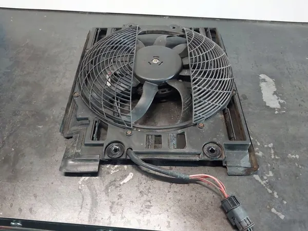 Elektrisk luftkonditioneringsfläkt BMW 5 E39 4PIN image 3