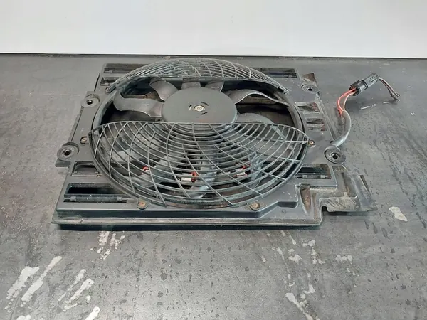 Elektrisk luftkonditioneringsfläkt BMW 5 E39 4PIN image 4