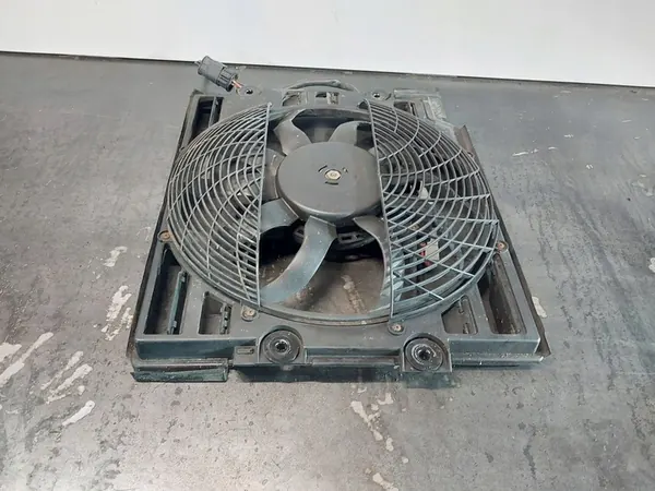 Elektrisk luftkonditioneringsfläkt BMW 5 E39 4PIN image 5