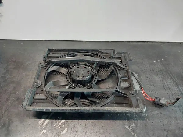 Elektrisk luftkonditioneringsfläkt BMW 5 E39 4PIN image 6