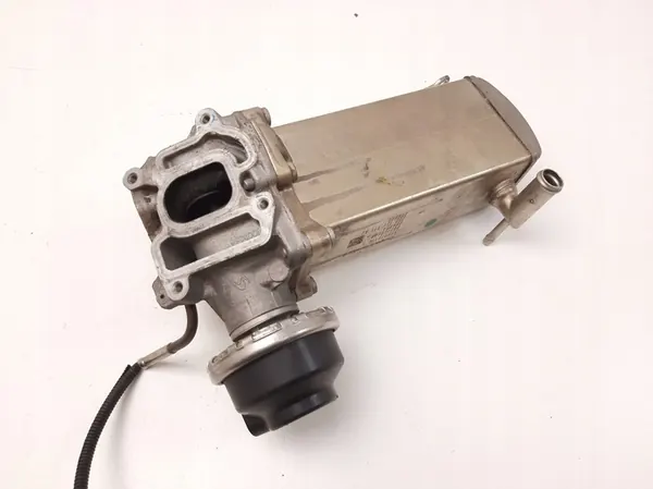 Audi A7 S7 4G 2017 EGR-Jäähdytin image 7