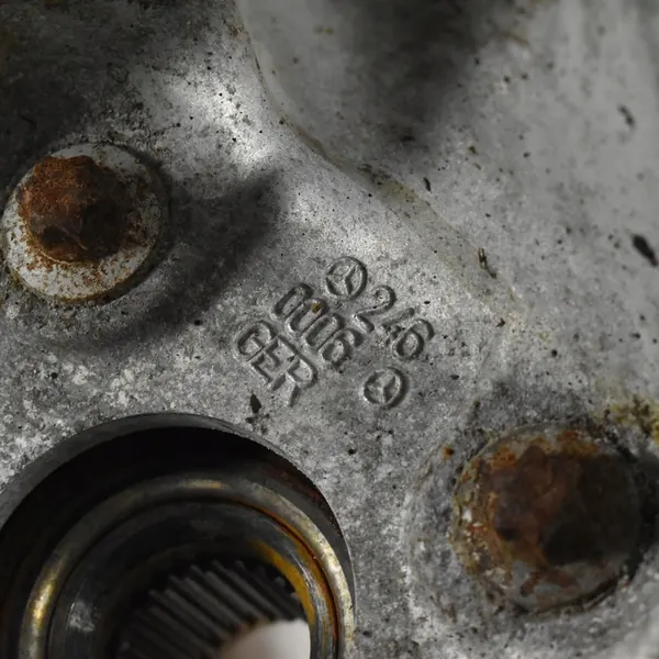 Vänster bakre knut A2463503241 Mercedes X156 image 5