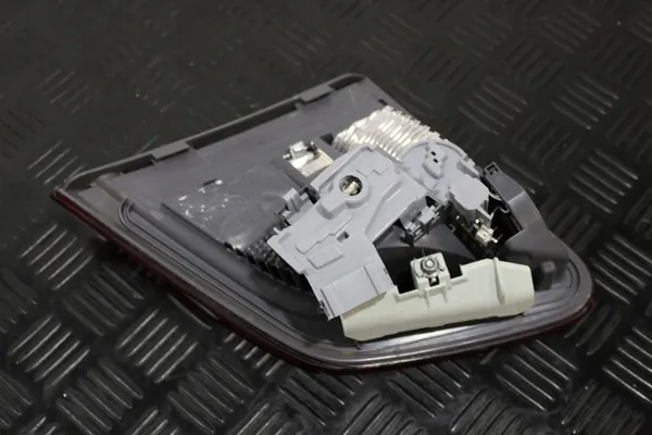 Linker achterkleplamp Mercedes B-Klasse W246 A2469068500 image 2