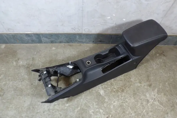 Middenconsole armsteun OEM 39030127 voor Opel Astra K image 4