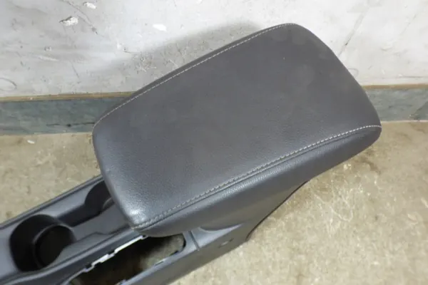 Middenconsole armsteun OEM 39030127 voor Opel Astra K image 5