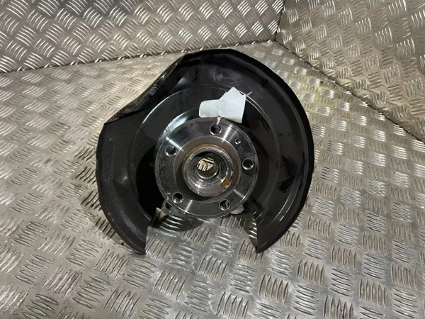 Volvo XC40 2019 Takaosan Napa OEM 32221149 image 2