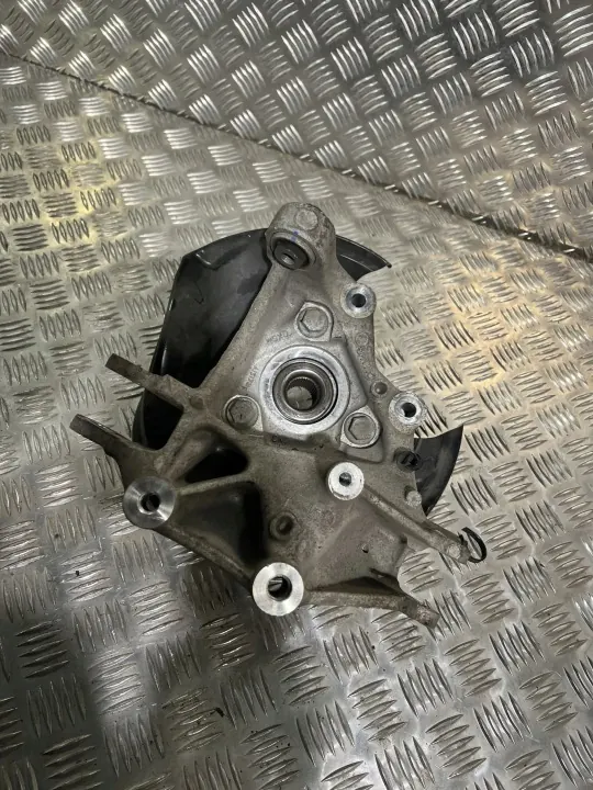Volvo XC40 2019 Takaosan Napa OEM 32221149 image 5