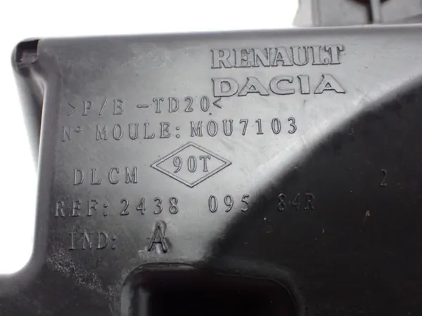 OEM 243809584R sulakekotelo Dacia Sandero II:lle image 5