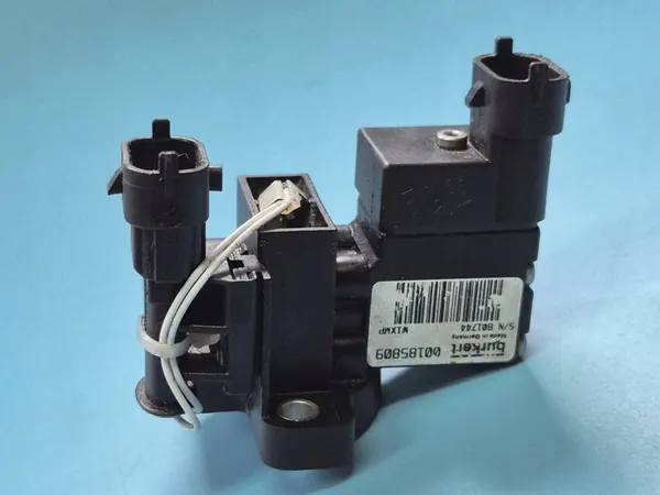 Vanne de ventilation ADBLUE 00166996 00185809 SCANIA MAN DAF image 1