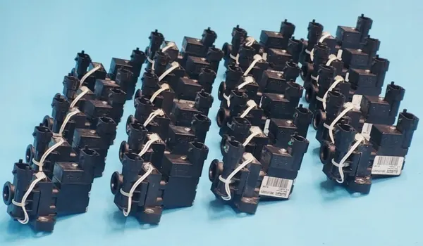 Vanne de ventilation ADBLUE 00166996 00185809 SCANIA MAN DAF image 3