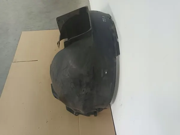 Front Right Wheel Arch VW TRANSPORTER T5 LIFT image 3