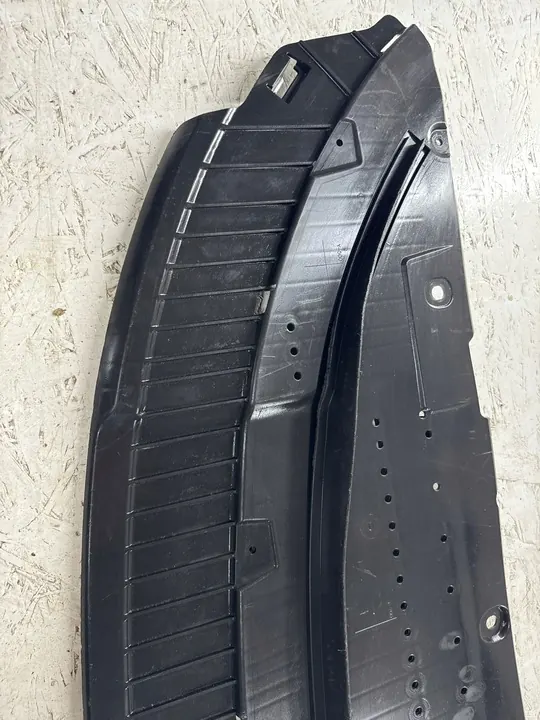 AUDI A7 4G 14- Stötfångarskydd 4G8807611D image 4