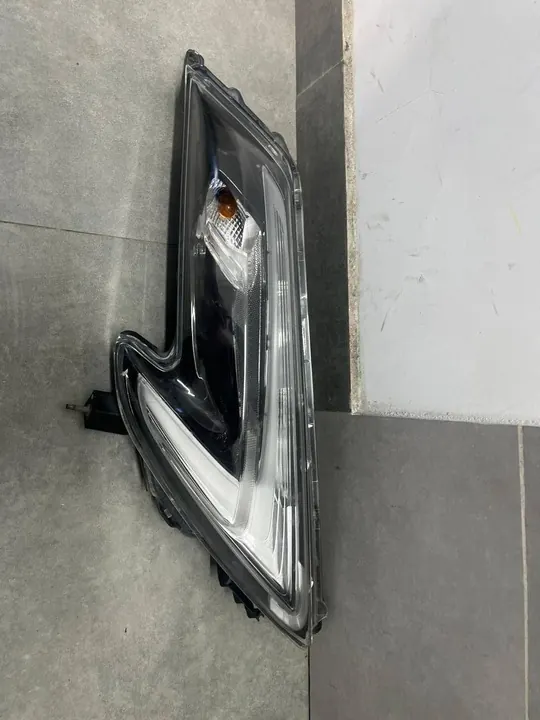 Oikea etu LED-ajovalo Nissan Juke I Lift 14-17 90097197 image 2