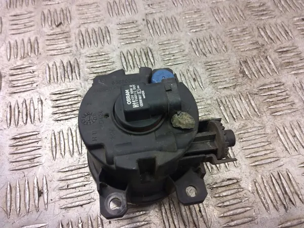 Jeep Renegade 2015 Farol de neblina direito image 5