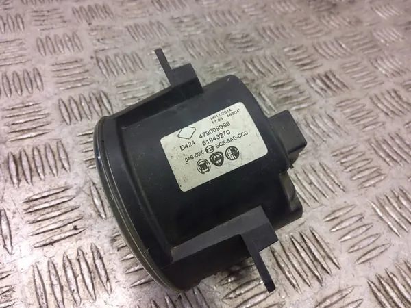 Jeep Renegade 2015 Farol de neblina direito image 6