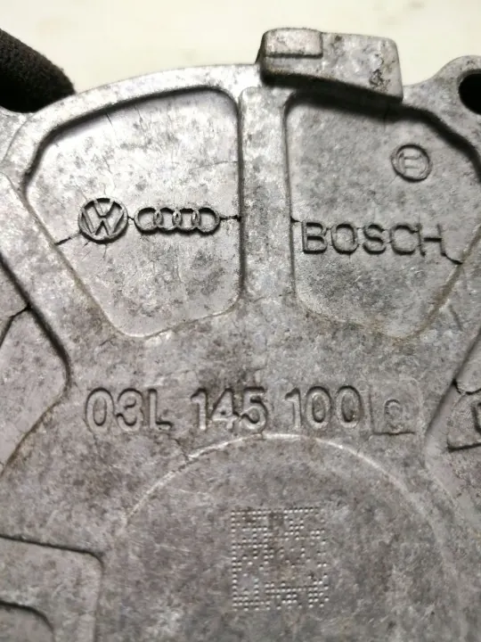 Tyhjiöpumppu OEM 03L145100C VW Golf VI Audi A3:lle image 4
