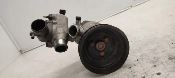 Mercedes-Benz vattenpump OEM 1032010101 - Begagnad image 3
