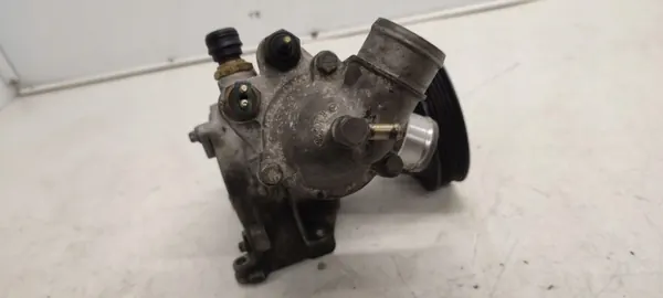 Mercedes-Benz vattenpump OEM 1032010101 - Begagnad image 6