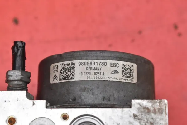 ABS-pump OEM 9806891780 för Peugeot 208 1.2 VTI image 8