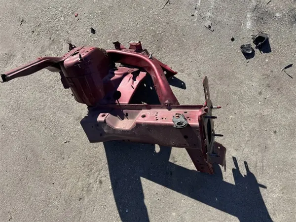 OEM MOCOWANIE ĆWIARTKA PODŁUŻNICA Dianteiro Esquerdo Ford Focus MK4 image 7