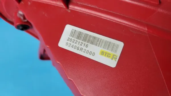 KIA OEM 92406-R2000 Taka Oikea Sumuvalo - Käytetty image 8