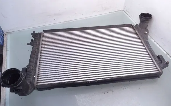 Intercooler Skoda Octavia Mk2 2008 1K0145928D image 5