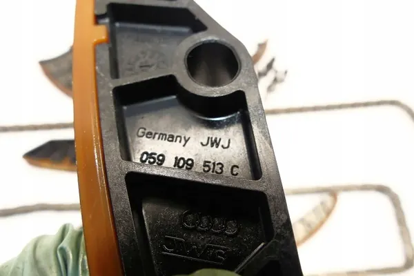 Audi OE Kamkedjestyror för 3.0 TDI image 8