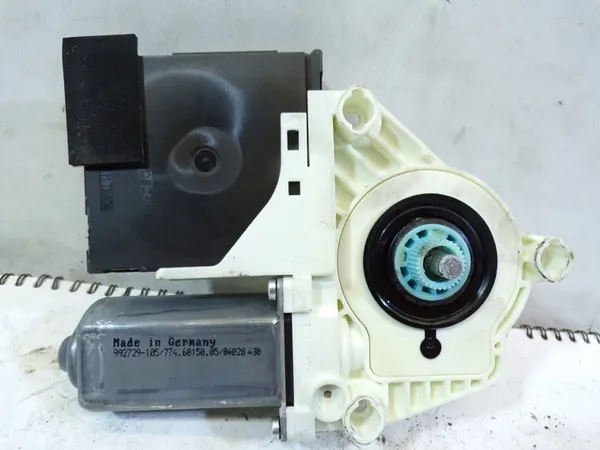 Voorste linker raammotor Volkswagen Passat B6 image 1