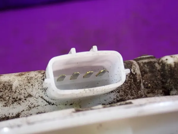 RENAULT CLIO III 05-09 Brandstofpomp 8200727740 4 Pin image 6