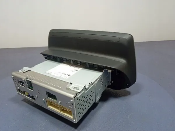 Hyundai I30 III Lift radio-display OEM 96160G4310 image 3