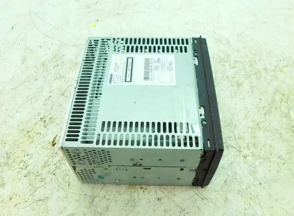 Radio CD OEM 28185BG10A avec AUX pour Nissan Micra image 7