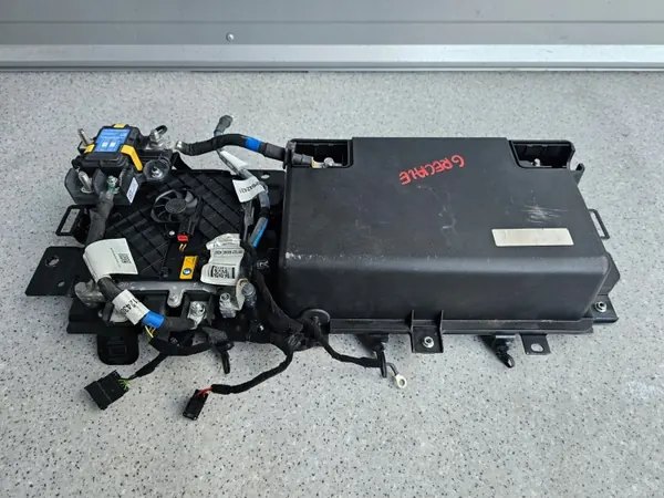 Batterie onduleur Maserati Grecale 2.0 HYBRID OEM image 3