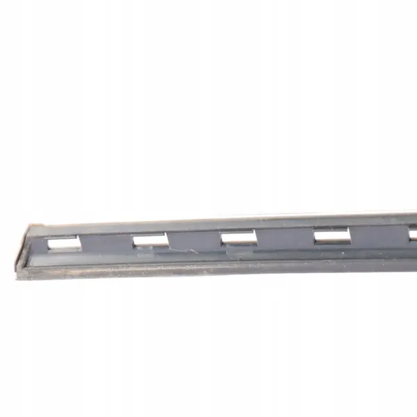Junta de janela dianteira esquerda Mercedes A205 OEM A2056730365 image 8