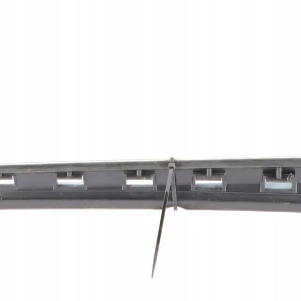 Junta de janela dianteira esquerda Mercedes A205 OEM A2056730365 image 9
