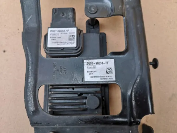 Support radar Ford Mondeo MK5 OEM DG9T-9G768-HF Occasion image 3
