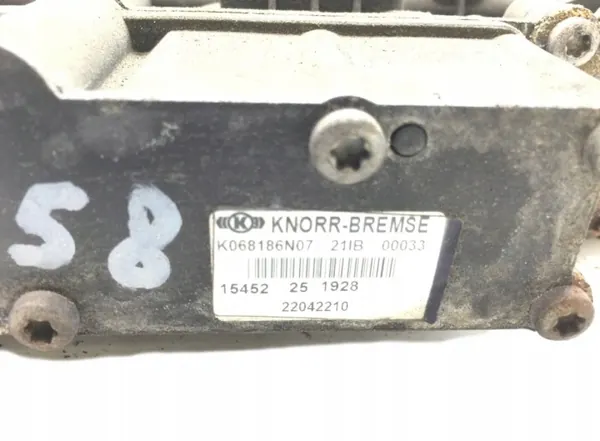22042210 Volvo ECAS-Ventil - Gebrauchtes OEM-Teil image 5