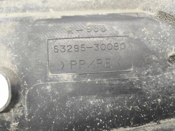 OEM 5329530090 Cubrecinturón delantero Lexus GS image 5