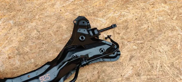 Viga de eje trasero OEM W para Honda FR-V - Usado image 3