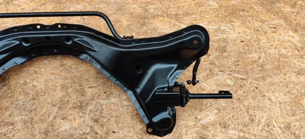 Viga de eje trasero OEM W para Honda FR-V - Usado image 6