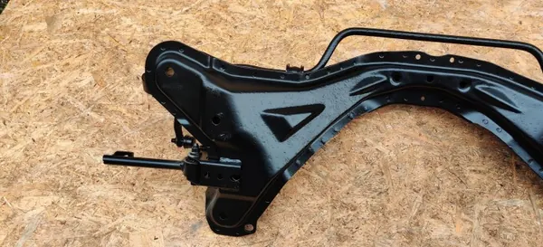 Viga de eje trasero OEM W para Honda FR-V - Usado image 7