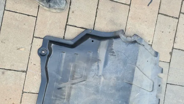 Motorplåt VW Tiguan I 5N 5N0825235B image 3