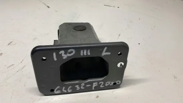 Longarina esquerda Hyundai I30 III OEM 64632-F2000 image 2