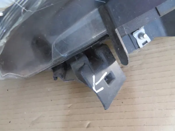 Farol Dianteiro Direito Fiat Doblo 2015- OEM 51974243 image 4