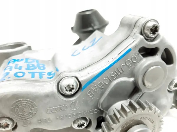 Oljepump AUDI A4 B8 2.0 TFSI 06J115106AB image 2