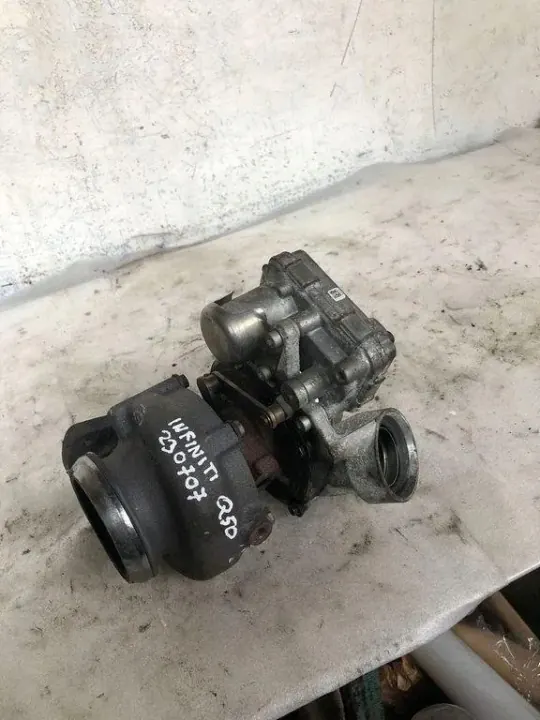Käytetty INFINITI Q50 Turbo OEM A6519060200 Diesel image 2